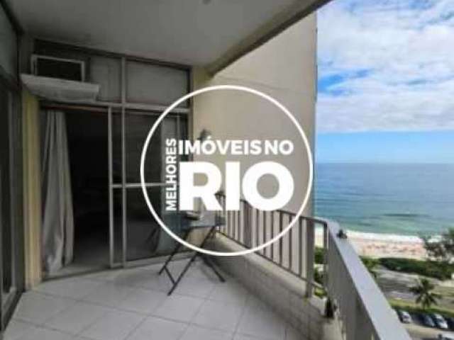 Apartamento com 1 quarto à venda na Avenida Lúcio Costa, --, Barra da Tijuca, Rio de Janeiro, 56 m2 por R$ 950.000