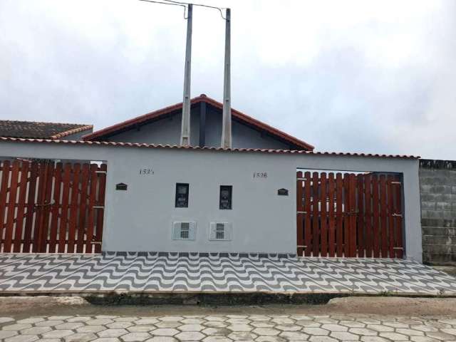 Casa Nova com Piscina, 2 Dorm (1 Suíte), Jardim Magalhães