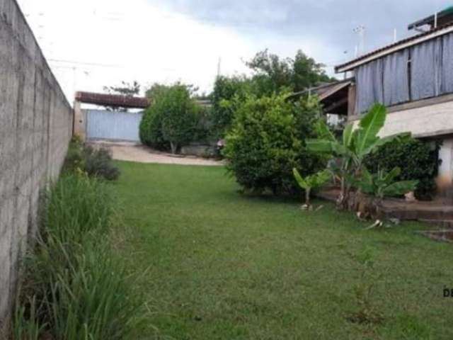 Casa para Venda em Taubaté, Granjas Panorama, 6 dormitórios, 2 suítes, 5 banheiros, 2 vagas