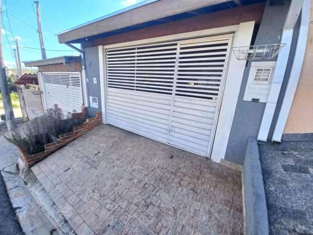 Casa para Venda em Taubaté, Jardim Hípica Pinheiro, 3 dormitórios, 1 suíte, 2 banheiros, 2 vagas