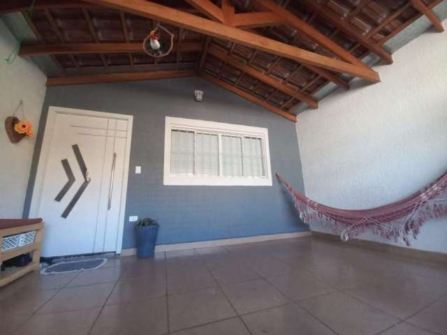 Casa para Venda em Taubaté, Jardim Hípica Pinheiro, 3 dormitórios, 1 suíte, 2 banheiros, 2 vagas