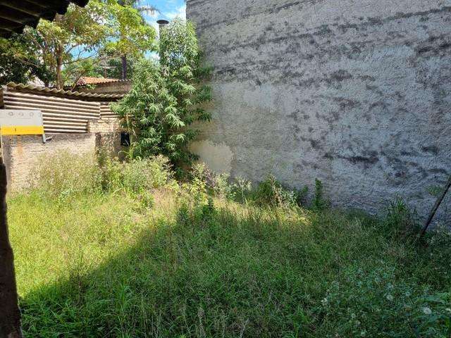 Casa para Venda em Taubaté, Vila São Carlos