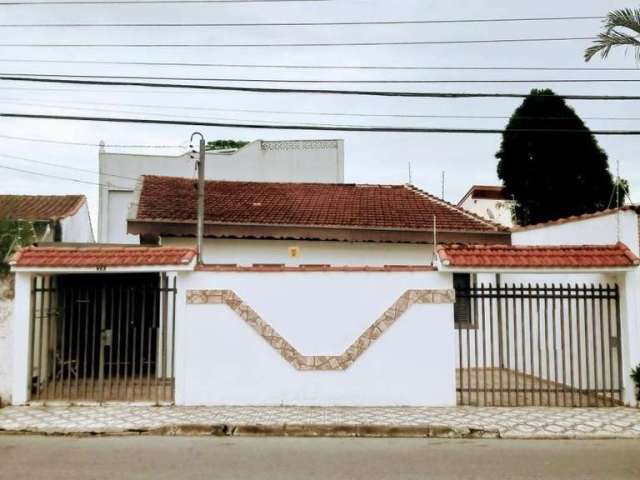 Casa para Venda em Taubaté, Vila Areao, 2 dormitórios, 1 banheiro, 3 vagas