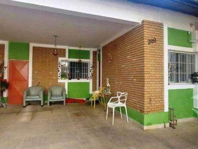 Casa para Venda em Taubaté, Centro, 3 dormitórios, 2 suítes, 3 banheiros, 3 vagas