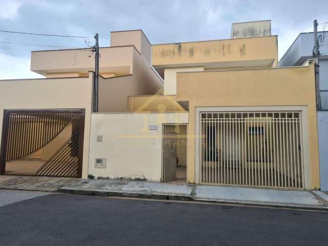 Sobrado para Venda em Taubaté, Jardim Ana Emília, 3 dormitórios, 1 suíte, 2 banheiros, 2 vagas