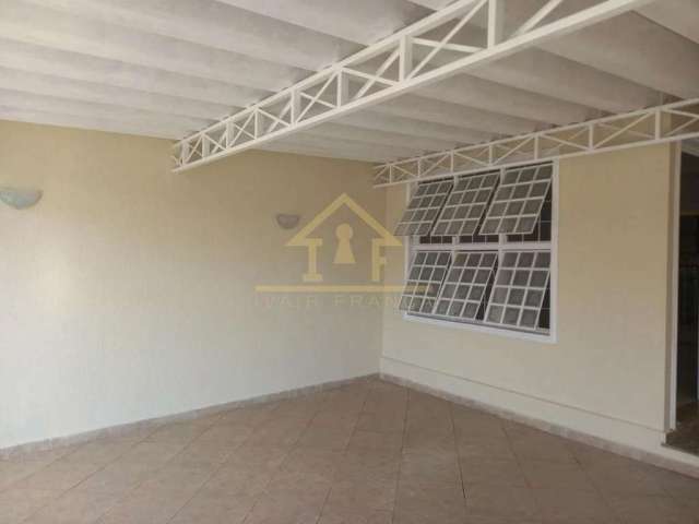 Casa para Venda em Taubaté, Estiva, 3 dormitórios, 1 suíte, 3 banheiros, 3 vagas