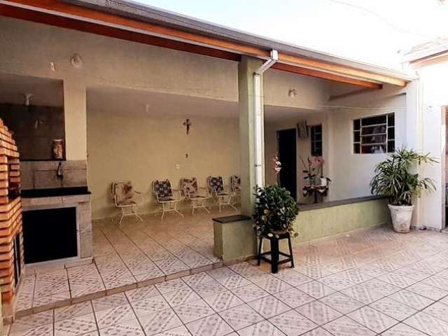 Casa para Venda em Taubaté, Estiva, 3 dormitórios, 2 suítes, 2 banheiros, 3 vagas