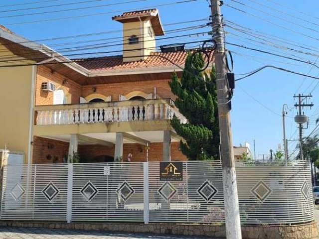 Casa para Venda em Taubaté, Jardim Maria Augusta, 3 dormitórios, 2 suítes, 3 banheiros, 4 vagas