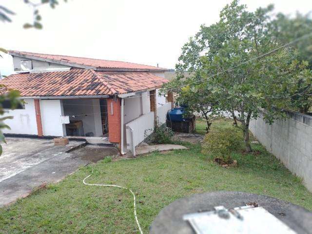 Casa para Venda em Taubaté, São Gonçalo, 2 dormitórios, 1 suíte, 2 banheiros, 5 vagas