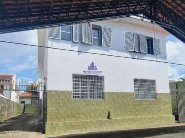 Casa comercial com 3 salas à venda no Centro, Taubaté  por R$ 1.200.000