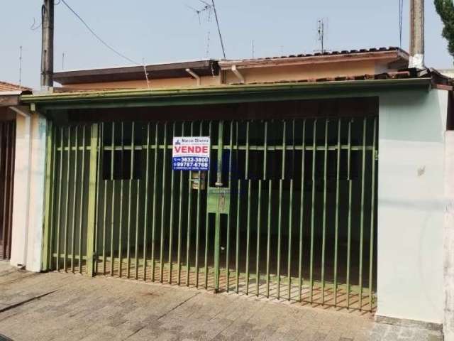 Imperdível! Casa à venda em Taubaté-SP, Vila Santa Isabel: 2 quartos, 1 suíte, 2 salas, 2 banheiros, 2 vagas, 124,00m².