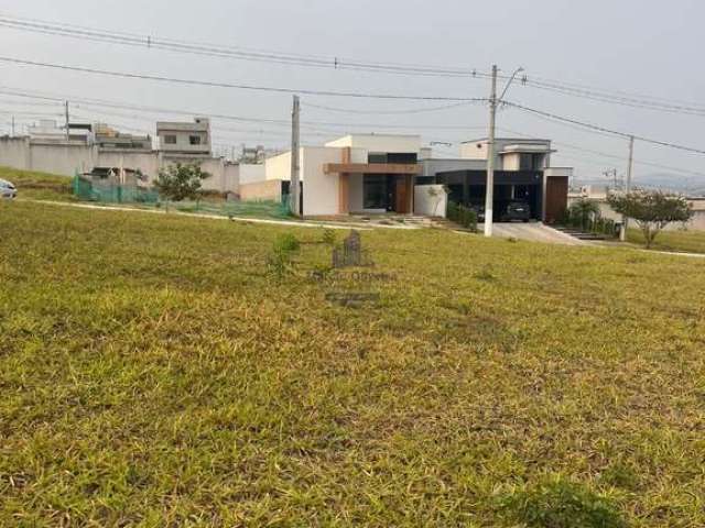 Terreno a Venda no Condomínio Ágata com 250m².