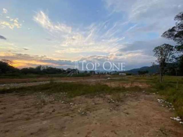 Terreno à venda no Sul do Rio, Santo Amaro da Imperatriz , 375 m2 por R$ 105.000