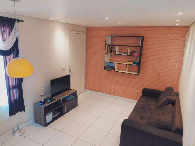 Apartamento à venda no condomínio Santa Cecília, na região da Água Chata, Guarulhos, SP