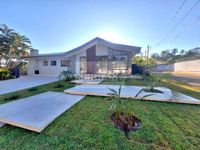 Venda de Casa em Condomínio de Luxo em São Joaquim, Vinhedo-SP: 3 quartos, 3 suítes, 3 salas, 5 banheiros, 6 vagas, 230m².