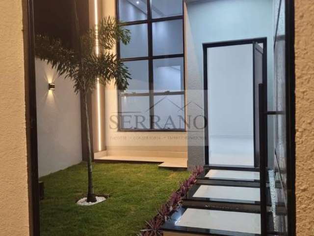 Imperdível Casa à Venda em Indaiatuba-SP, Jardim Regina: 3 Quartos, 1 Suíte, 2 Salas, 2 Banheiros, 4 Vagas, 196m².