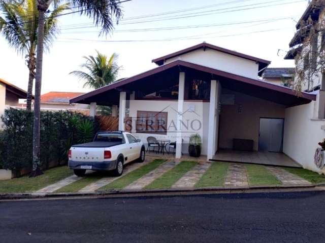 Casa de alto padrão em condomínio na Vila Faustina II em Valinhos-SP: 3 quartos, 2 suítes, 2 salas, 3 banheiros, 4 vagas e 196m². Venha conhecer!