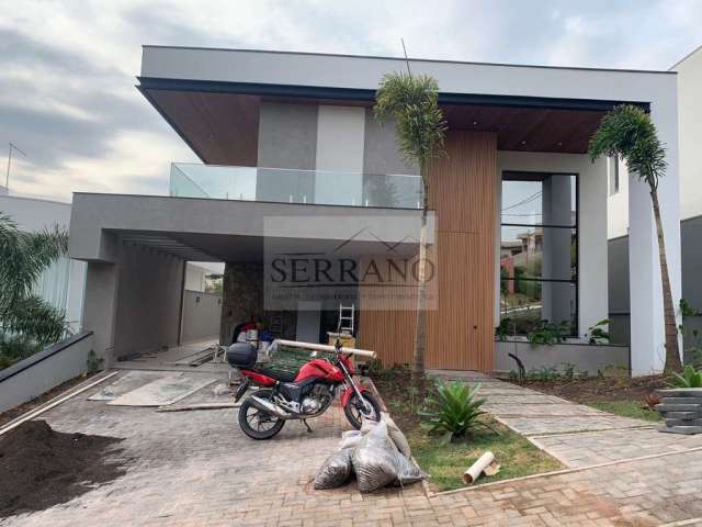 Casa de Luxo em Condomínio de Alto Padrão no Centro de Vinhedo-SP: 4 Quartos, 4 Suítes, 2 Salas, 6 Banheiros, 4 Vagas, 430m².