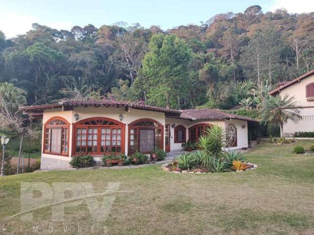 Casa em Condomínio para Venda em Teresópolis, Vargem Grande, 3 dormitórios, 3 suítes, 4 banheiros, 4 vagas