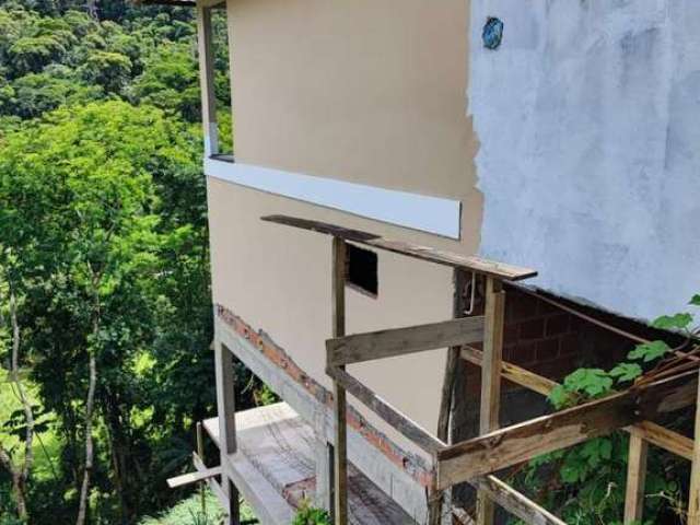 Casa para Venda em Teresópolis, Golfe, 3 dormitórios, 1 suíte, 4 banheiros, 2 vagas