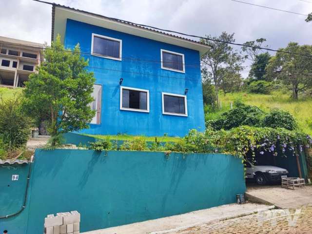 Casa em Condomínio para Venda em Teresópolis, Albuquerque, 2 dormitórios, 1 suíte, 3 banheiros, 2 vagas