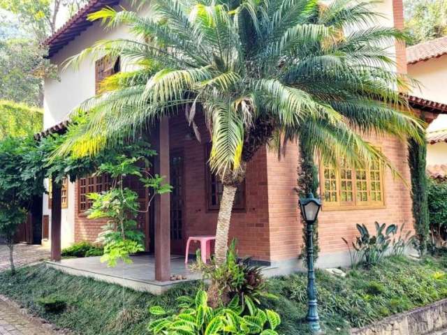 Casa em Condomínio para Venda em Teresópolis, Quebra Frascos, 3 dormitórios, 1 suíte, 2 banheiros, 6 vagas