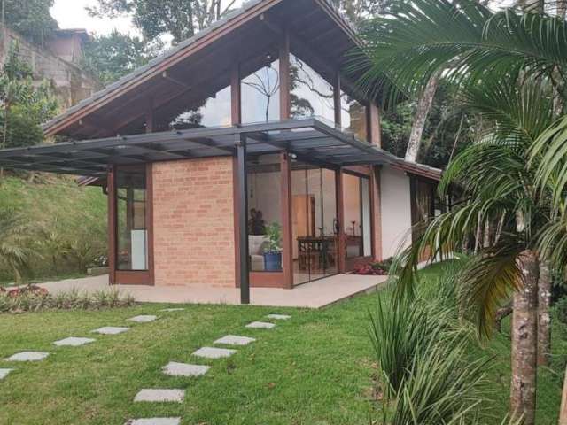 Casa em Condomínio para Venda em Teresópolis, Carlos Guinle, 3 dormitórios, 1 suíte, 2 banheiros, 1 vaga