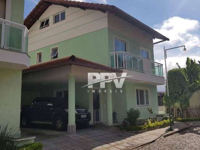 Casa em Condomínio para Venda em Teresópolis, Agriões, 4 dormitórios, 2 suítes, 3 banheiros, 4 vagas