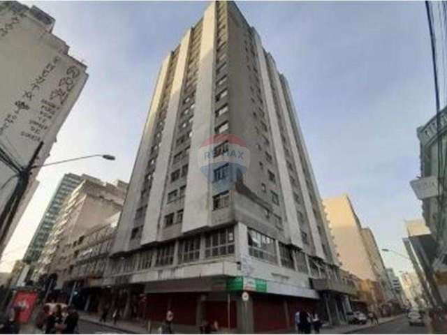 Apartamento andar alto no centro - Localização Privilegiada com vista livre