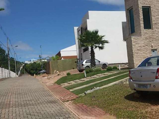 Terreno no bairro Cavalhada em Condomínio fechado