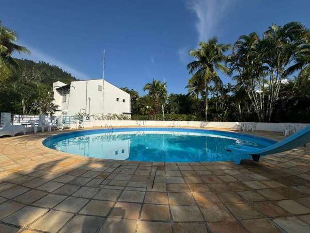 Casa com 3 dormitórios na Praia das Toninhas