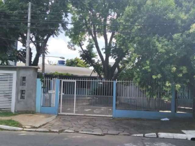 Casa de alvenaria no bairro Niterói Canoas -RS