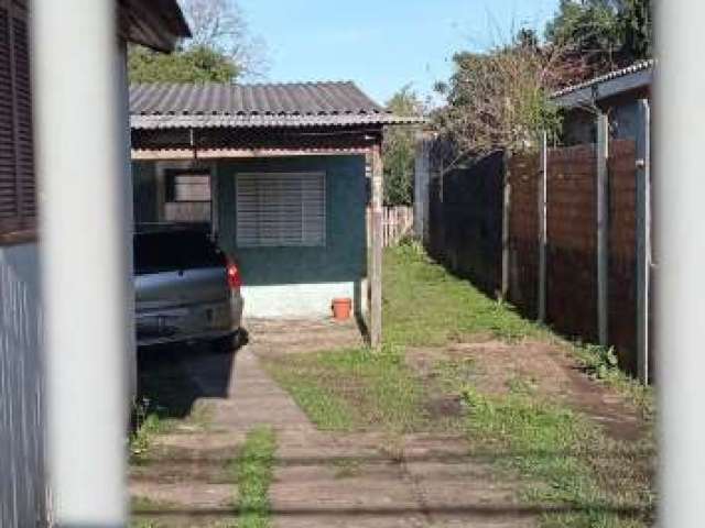 Casa de madeira no bairro Niterói Canoas -RS