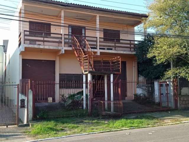 Sobrado com sala comercial no bairro São Luiz Canoas -RS