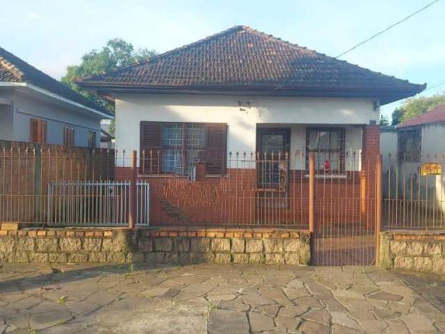 Casa de Alvenaria no bairro Harmonia Canoas -RS