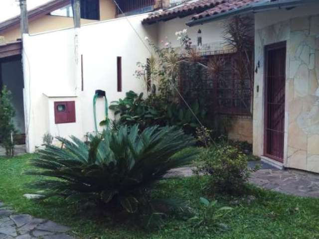 Casa em Condomínio no Bairro Aberta dos Morros