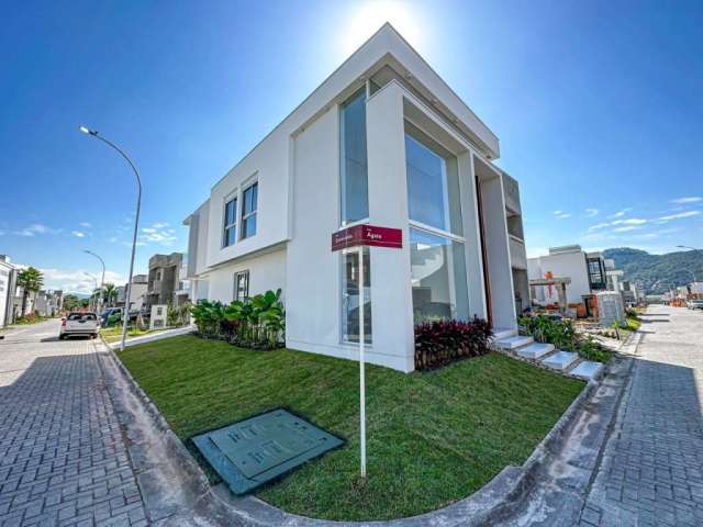 Casa em condomínio fechado com 3 quartos à venda em Deltaville, Biguaçu  por R$ 980.000