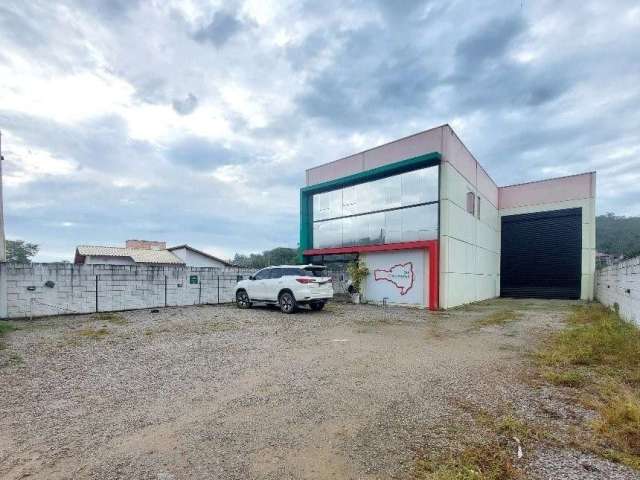 Barracão / Galpão / Depósito para alugar no Centro, Antônio Carlos  por R$ 13.200