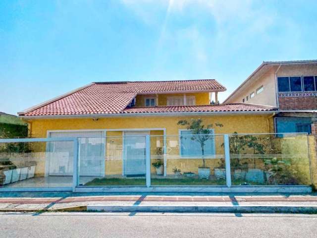 Casa com 4 quartos à venda na Praia João Rosa, Biguaçu  por R$ 1.300.000