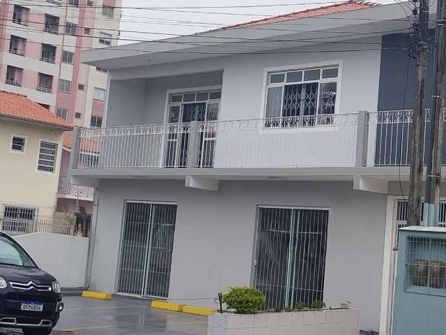 Casa comercial para alugar no Kobrasol, São José  por R$ 7.500