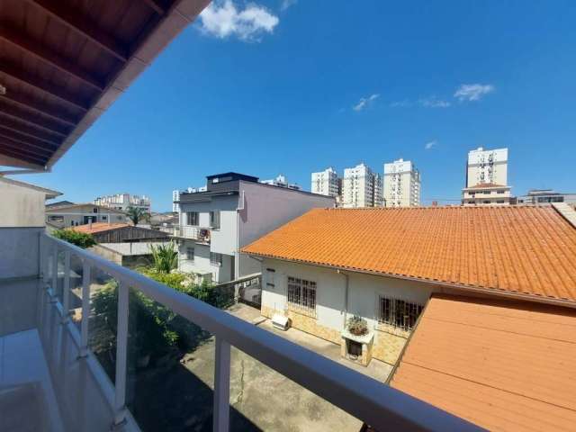 Casa com 4 quartos para alugar no Areias, São José  por R$ 7.000