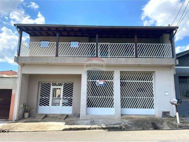 Casa Sobrado a venda 270 m² por R$ 349.999 - Jardim Camboriú - Itapira/SP