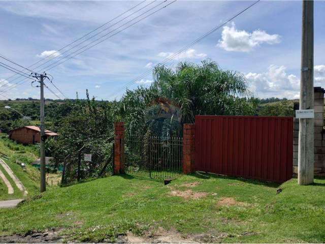 Terreno de 1.897 m² à venda por 285.000,00 no Bairro Santo Antônio do Jardim - Jaguariúna/SP