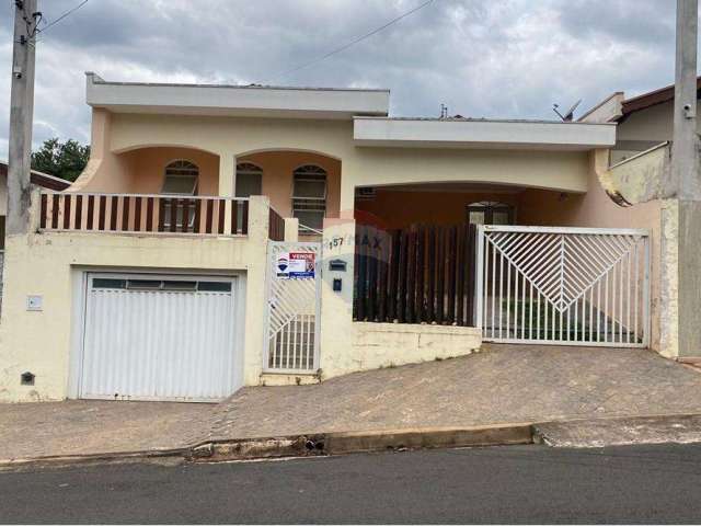 Casa com 4 dormitórios 2 suítes à venda, 250 m² por R$ 532.000 - Jardim Guarujá - Itapira/SP