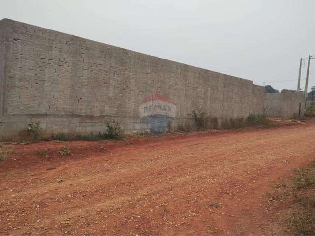 Chácara de 1000m2 murada na Roseira