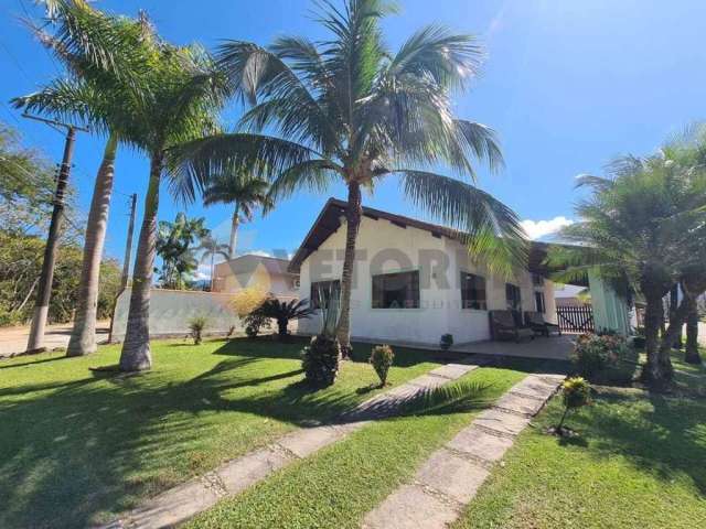 Casa com 3 quartos, 199m², à venda em Caraguatatuba, Tabatinga