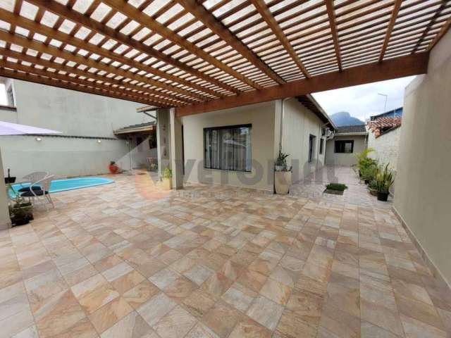 Casa com 3 quartos, 230m², à venda em Caraguatatuba, Indaiá