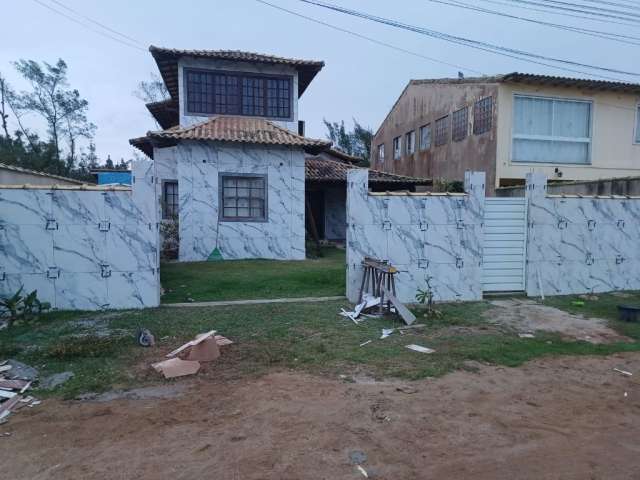 Oásis à Beira-Mar: Casa de 3 Quartos no Condomínio Long Beach