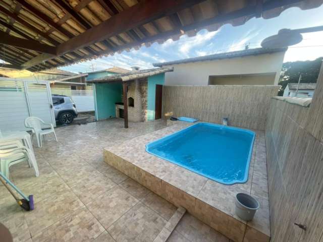 Linda casa com piscina em unamar