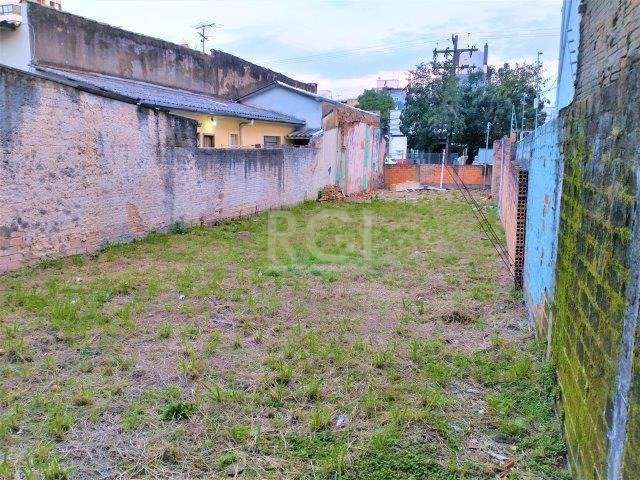 Terreno plano com 200m²&lt;BR&gt;Medindo: 6,60m de frente e 30,58m de frente ao fundo.